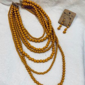 {Lucky You} Mustard yellow necklace/earrings set